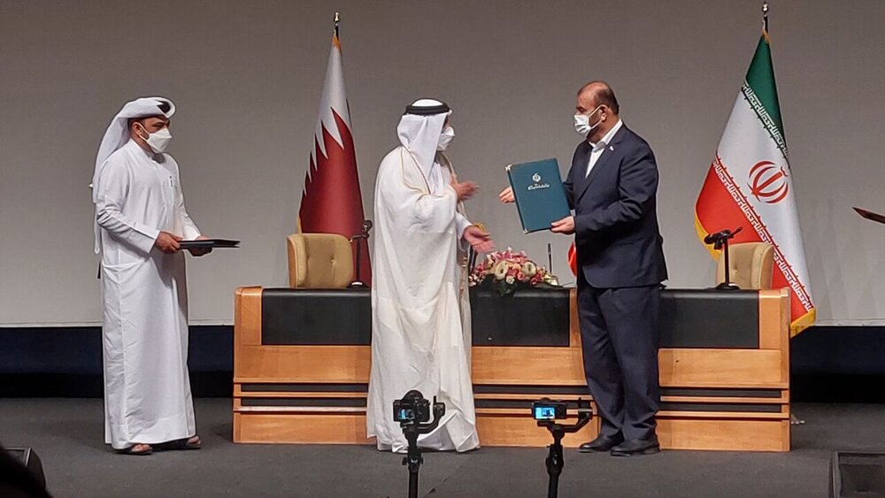 Iran, Qatar ink several co-op MOUs on air, maritime transportation